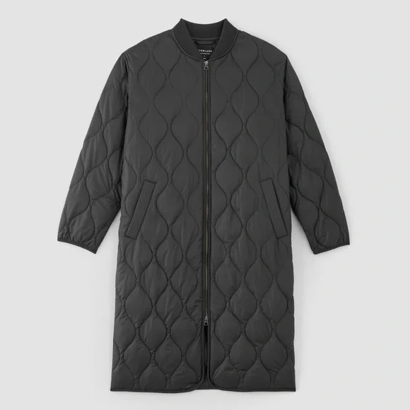 Everlane Renew Long Liner Coat in Black (M) - Picture 2 of 10